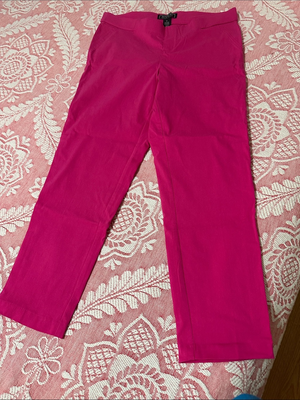 New York & Company Fushia Pull-On Pants Size 12